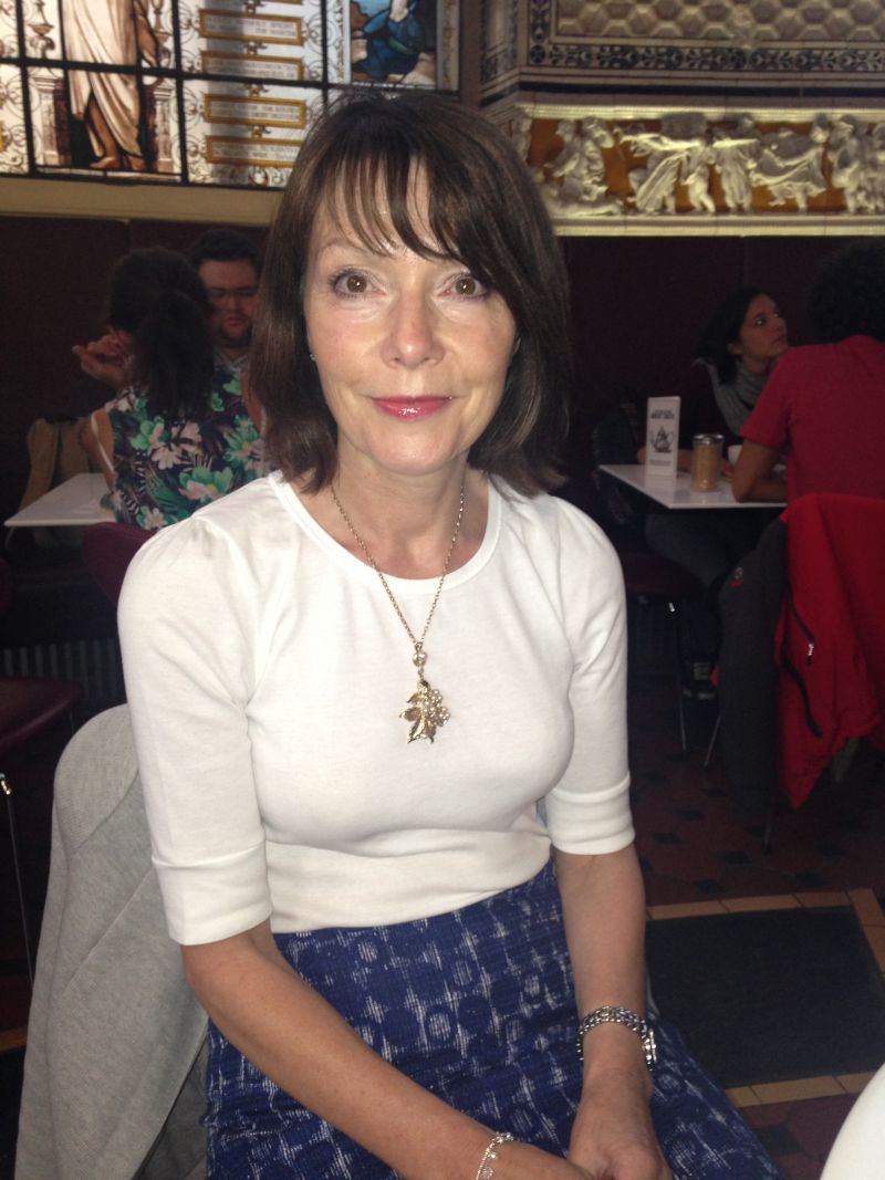 romanticlady17 romanticlady17