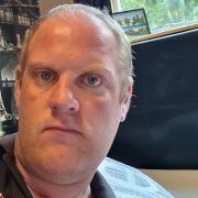 Lonrlyguy1982