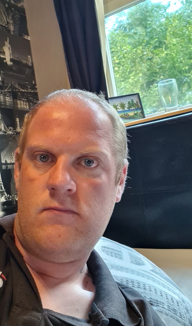 Lonrlyguy1982